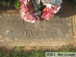 Alva C Davis, Sr