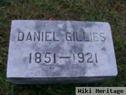 Daniel Gillies