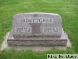 Hannah W Boettcher