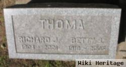 Richard J Thoma