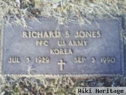 Pfc Richard S. Jones