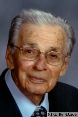 Dr Raymond E. Kasper