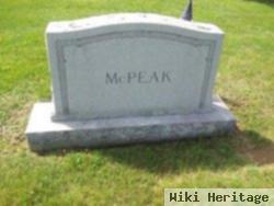 Susan E Mcpeak