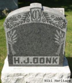 Henry J Oonk