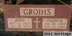 John Groihs