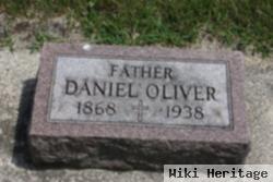 Daniel Oliver Sarazine