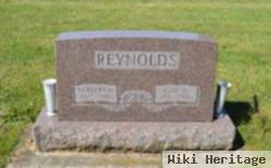 Esta M Reynolds