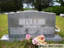 Edgar Ivey, Jr