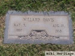 Willard Davis