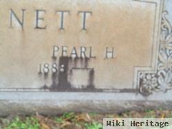 Pearl H Bennett