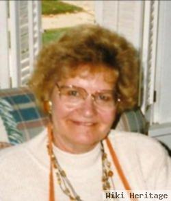 Elizabeth A "suzi" Gessner Curtis