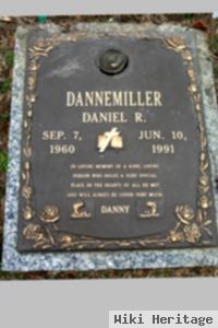 Daniel R Dannemiller