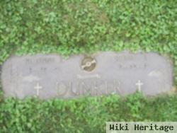 Robert W "bob" Dunker