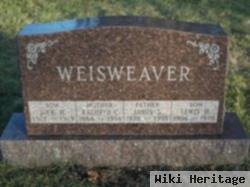 Dick W Weisweaver