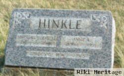 Gordon D Hinkle