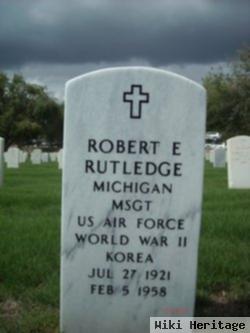 Robert E Rutledge