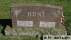 Byron L Hunt