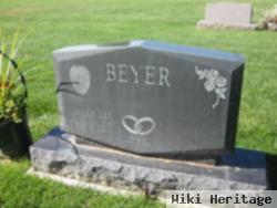 James Lee Beyer