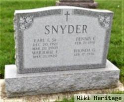 Earl E Snyder, Sr