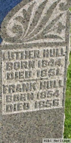 Luther Hull