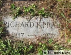 Richard E Pratt