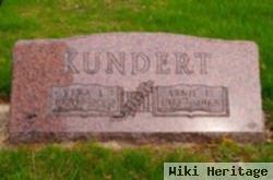 Arnie Edward Kundert