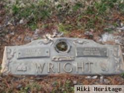 Verne W Wright