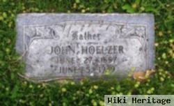 John Hoelzer