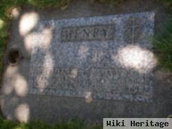 Mary E Henry