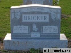 Pearl L Bricker