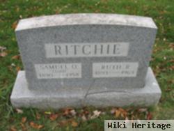 Ruth R Ritchie