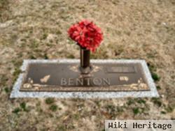 Robert Clifton "bob" Benton