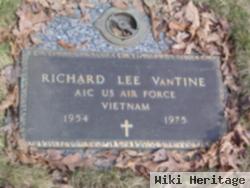 Richard Lee "ape" Vantine