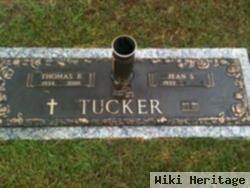 Thomas(Tommy) Eugene "nipper" Tucker