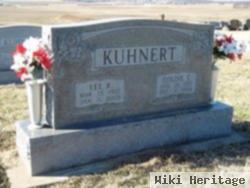 Lee R Kuhnert