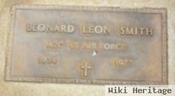 Leonard Leon Smith