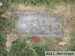 Laura Buder