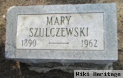 Mary Szulczewski