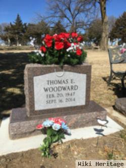 Thomas E "tom" Woodward