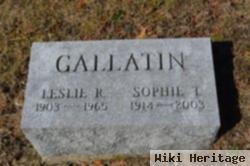 Leslie R Gallatin