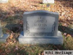 David J Martin