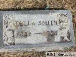 Della Smith