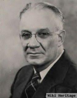 Clarence L Vandegrift