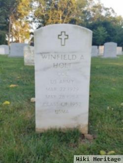 Col Winfield A. Holt