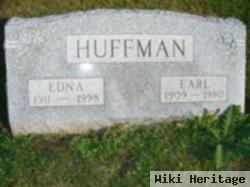 Earl Huffman