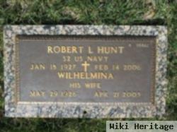 Robert L. Hunt