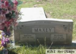 Richard Maxey, Sr