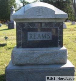 Fred W Reams