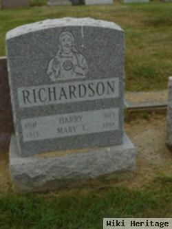Mary L Richardson