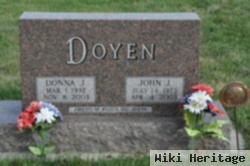 Donna J. Johns Doyen